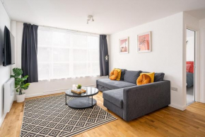Contemporary City Centre Apartment With Parking